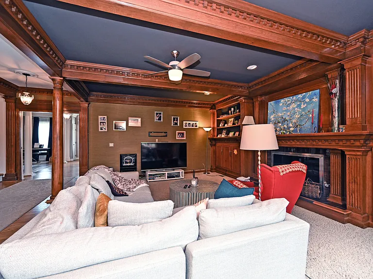 12046 Timberlake Dr — Photo 17