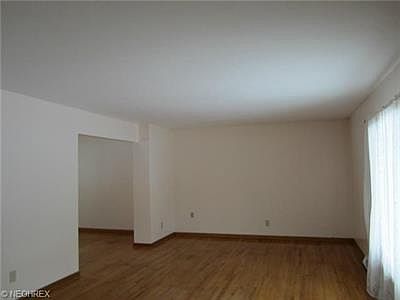 3rd image of 487 Bath Hills Blvd