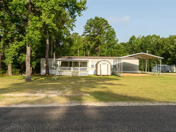 651 Harbor Point Dr, Trinity, TX 75862