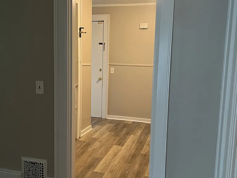 18 Wellington Ave — Photo 17