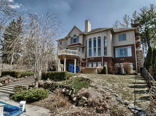 5622 Evergreen Knl, Howell, MI 48855