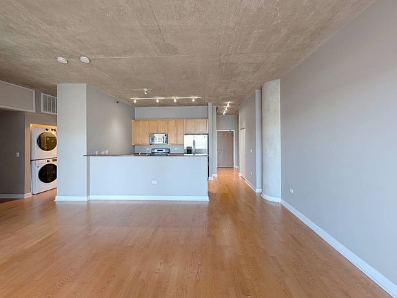 4th image of 1305 S Michigan Ave APT 1711