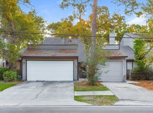 1037 Lee Rd, Jacksonville, FL 32225