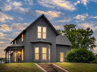 1708 E 7th St, Sioux Falls, SD 57103