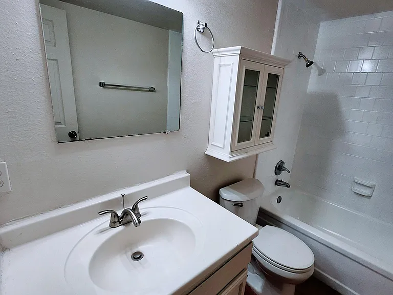 827 E Hazel Dr — Photo 15