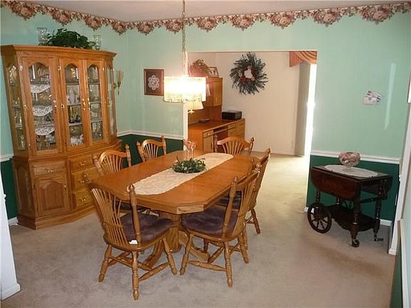3rd image of 2144 Culver Dr