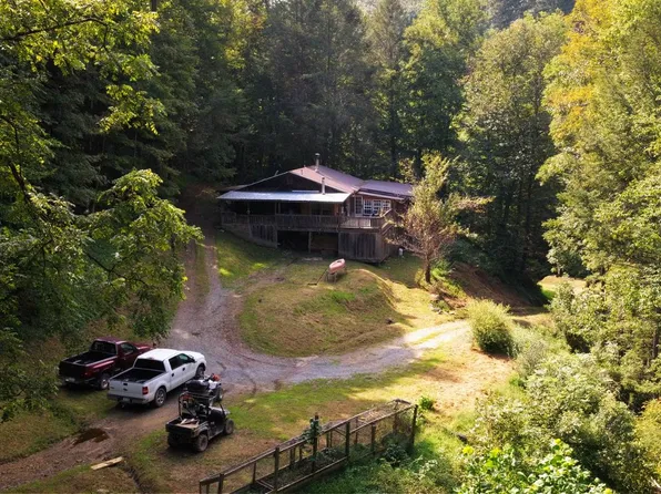 1320 Two Mile Fork Rd, Gassaway, WV 26624
