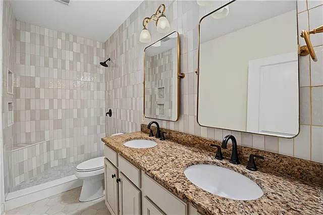 404 Golden Leaf Ct — Photo 13