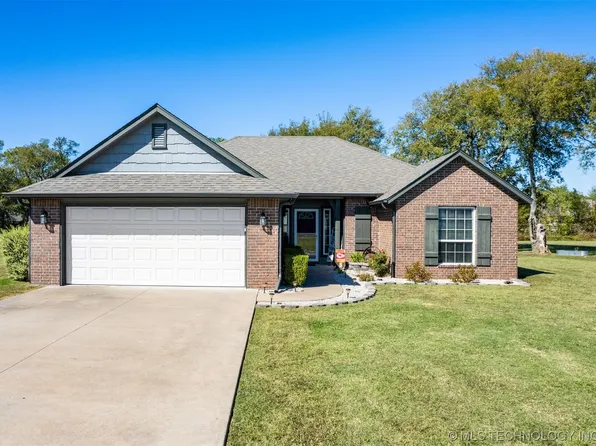 11 Ranch Acres Rd, Pryor, OK 74361