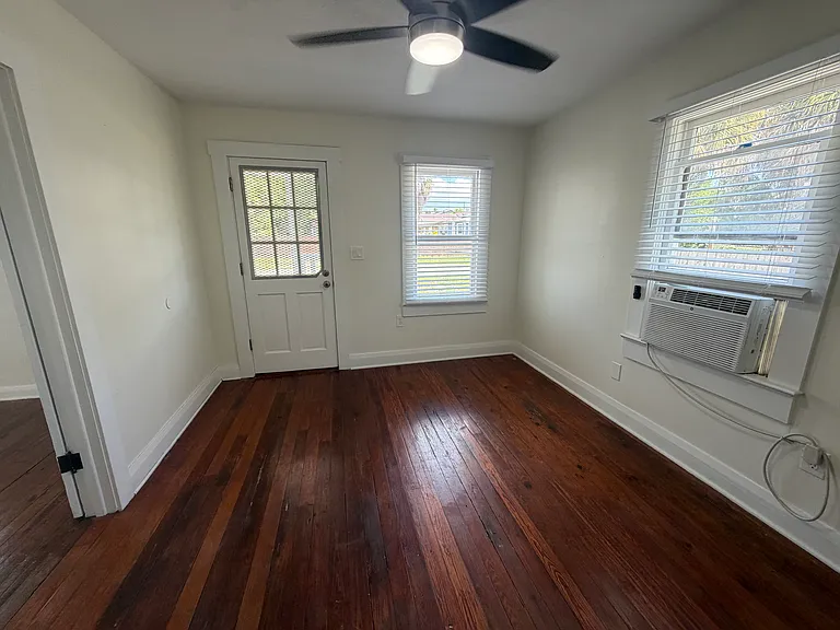 4504 N Suwanee Ave — Photo 9