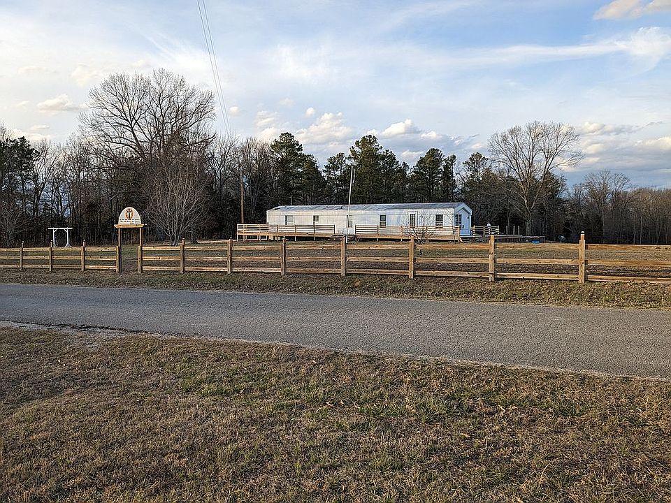 1st image of 2490 Prospect Rd