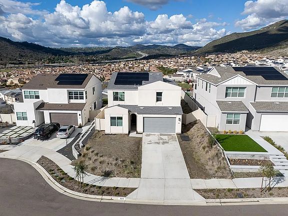 3rd image of 316 Canter Ct