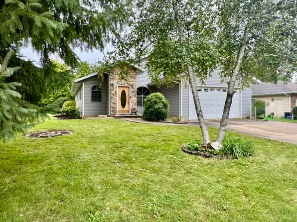 17 Heather Dr, La Salle, IL 61301