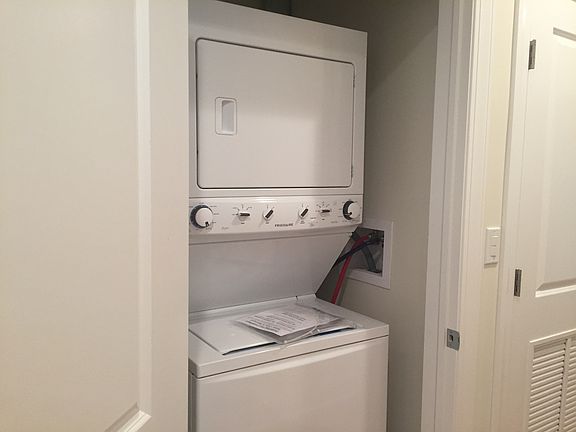 5th image of 6453 N Newgard Ave #1