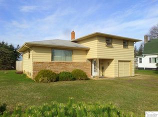 210 E 3rd St, Superior, WI 54880
