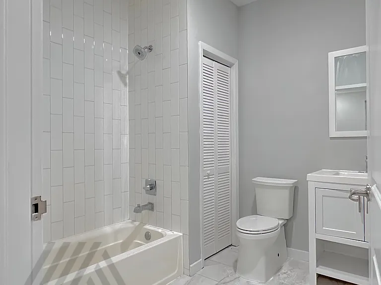 54 Pearl St #299 — Photo 8
