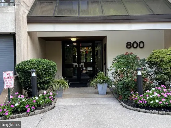 800 Avondale Rd Penthouse 5-0, Wallingford, PA 19086