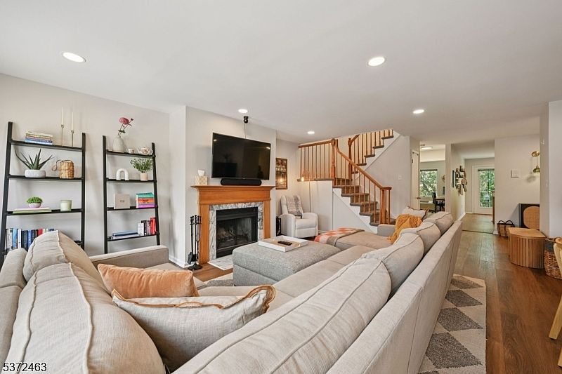 1st image of 50 Pine St #206