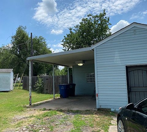 2nd image of 4537 S 32nd Ave W