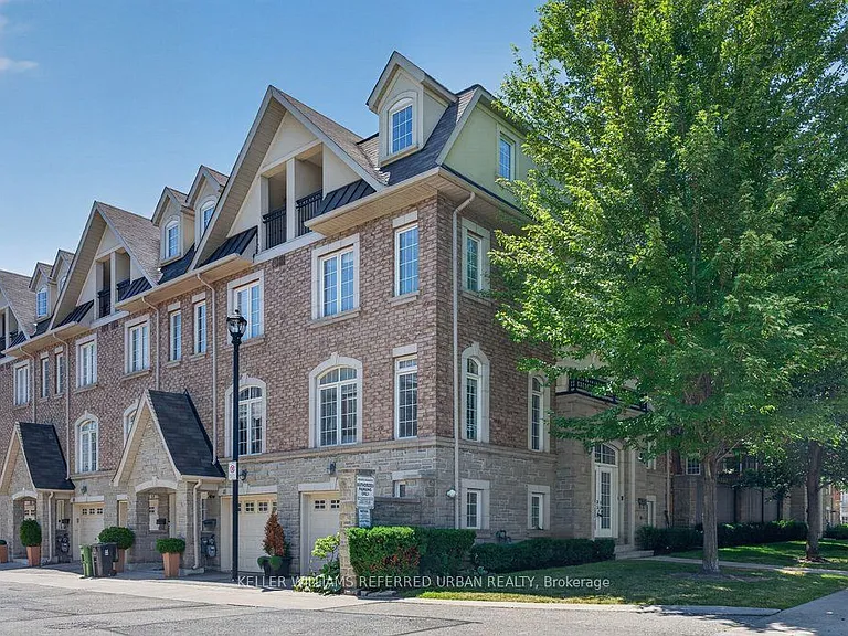 233 Finch Ave E — Photo 1