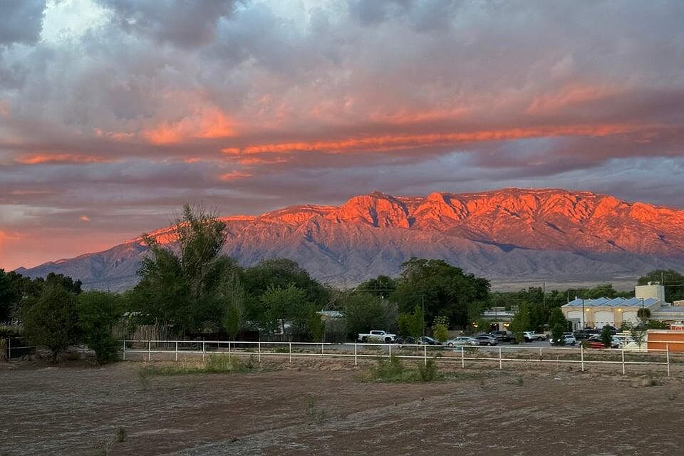 1st image of 390 Pueblito Ln NW