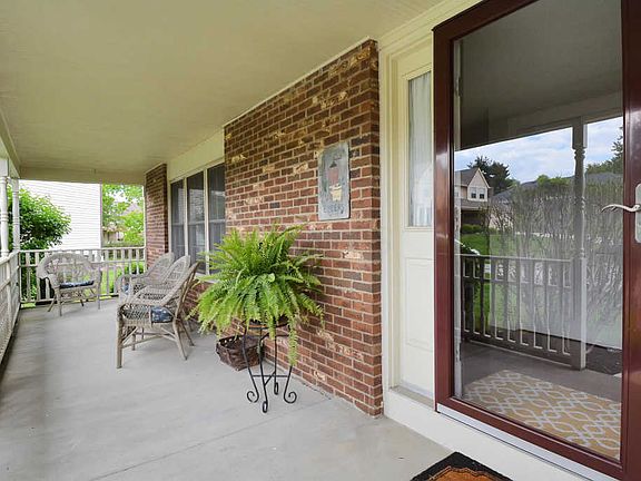 5th image of 162 Helmbright Ct