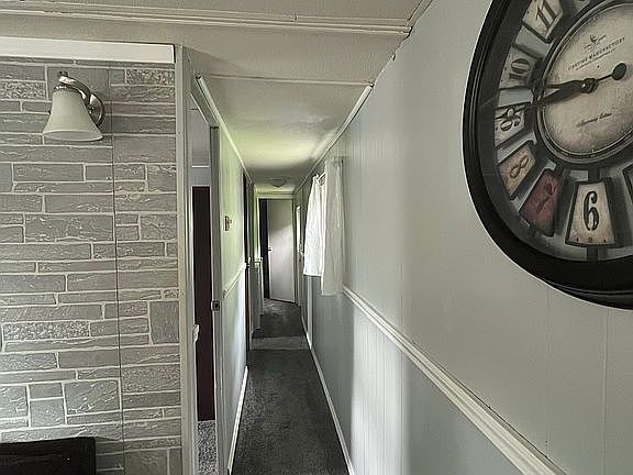 5th image of 40 Chestnut Ct