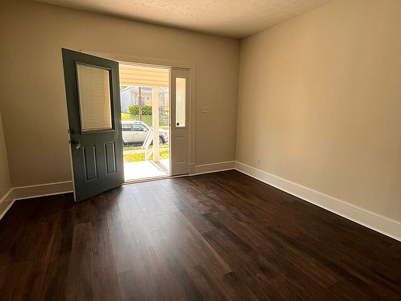 2nd image of 1217 Schiller Ave #1