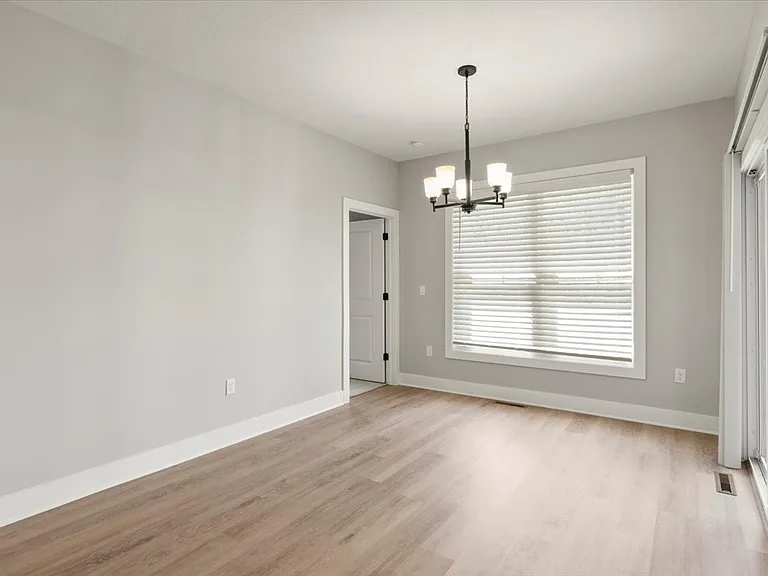 Parker Place — Photo 177