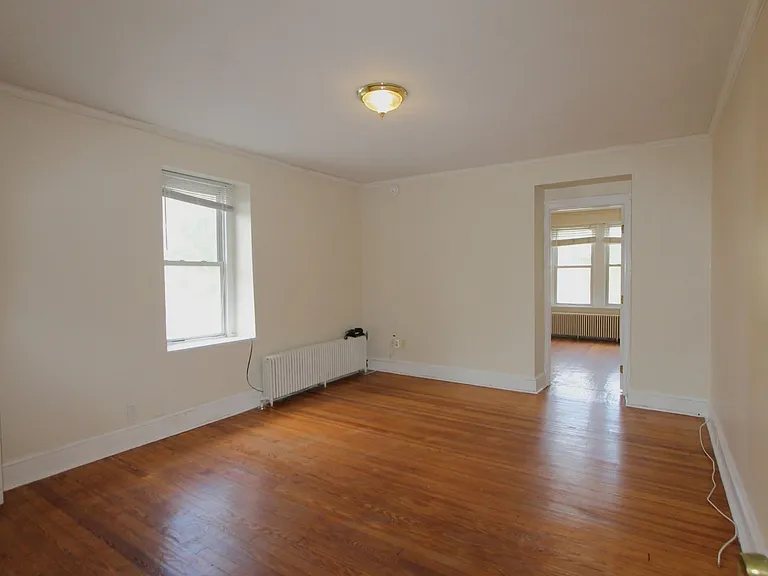 8418-8424 Germantown Ave — Photo 14