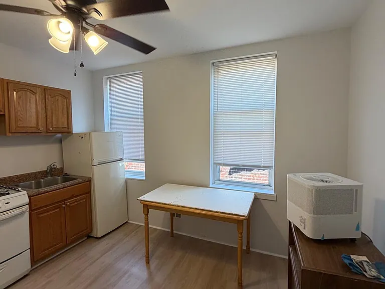 1532 S 2nd St #2R — Photo 8
