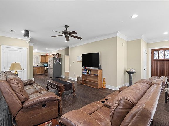 5th image of 101 W Lane Dr Unit 1007