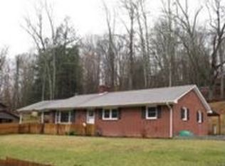 868 Hollow Rd, Marion, VA 24354