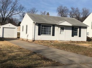 2304 Van Buren St, Bellevue, NE 68005