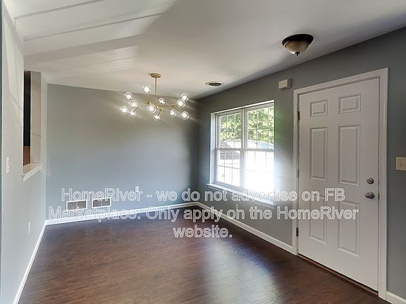 3rd image of 26 Court Ln