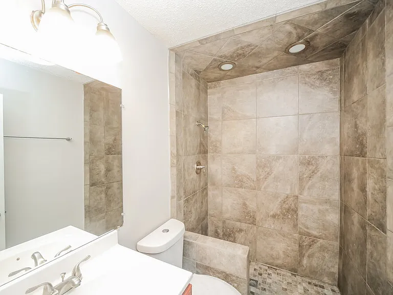 863 Hackberry Dr — Photo 10