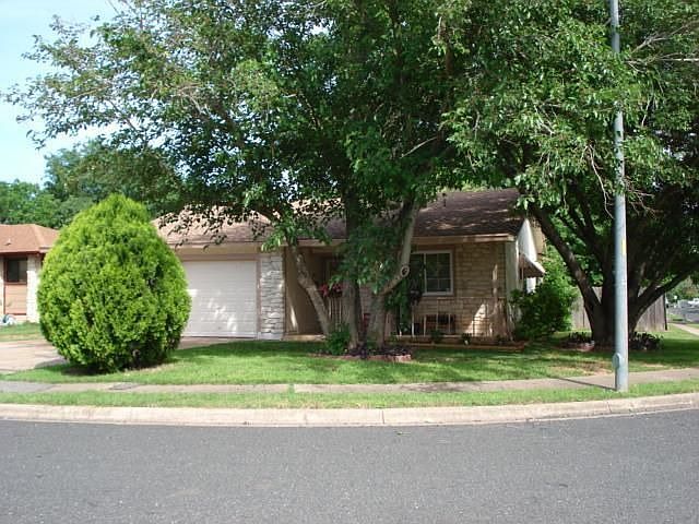 1st image of 2816 Wilcrest Dr