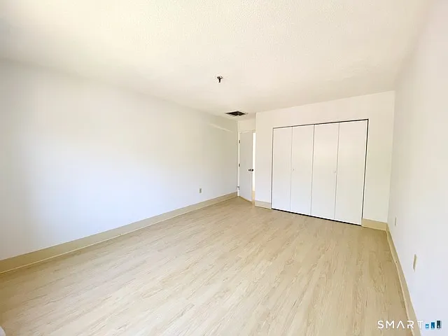 1204 Whitney Ave #208 — Photo 10