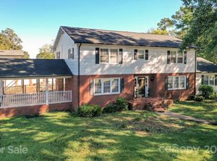 618 Rollins Rd, Forest City, NC 28043