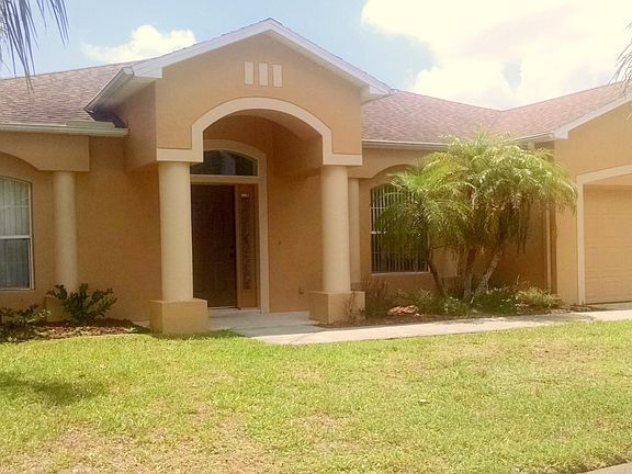 2nd image of 1502 Laramie Cir