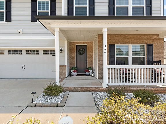 3rd image of 966 Scotch Meadows Loop
