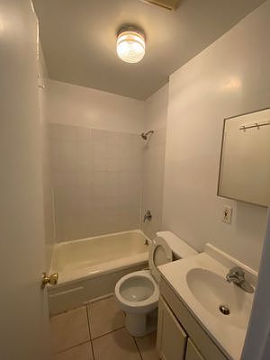 5th image of 221 E 32nd St #12A