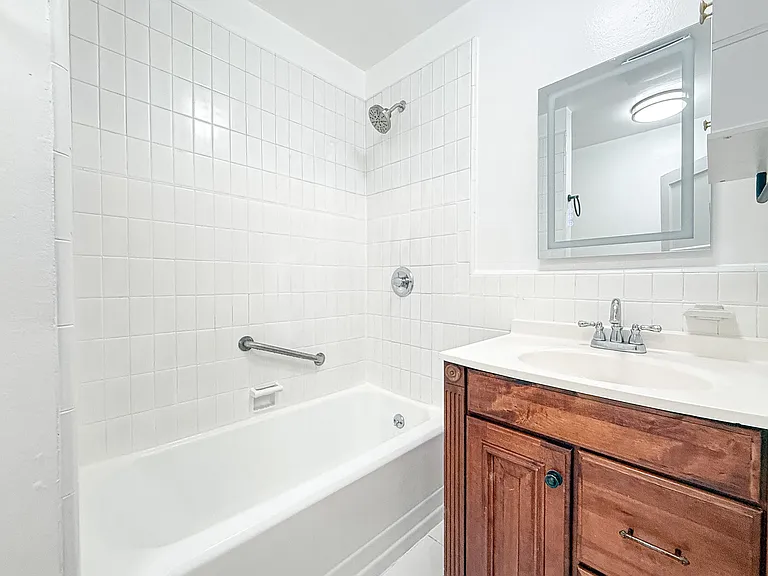 340 1/4 N Curson Ave #340-1/4 — Photo 10