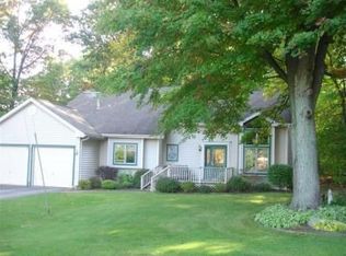 51395 Pine St, Dowagiac, MI 49047