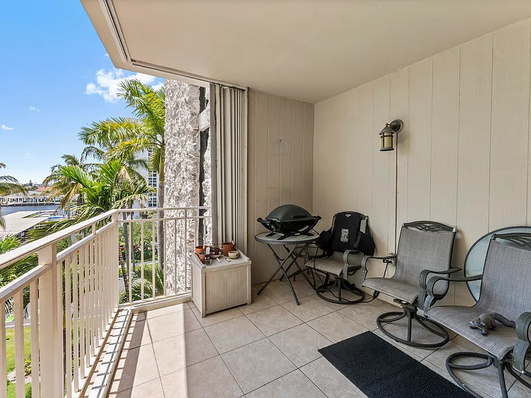 2155 S Ocean Blvd #11 — Photo 33