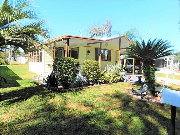 3rd image of 5055 Hill Dr