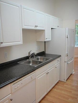 5th image of 1953 High Meadow St