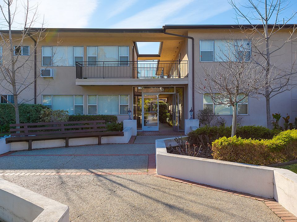 1st image of 922 W Huntington Dr APT 119