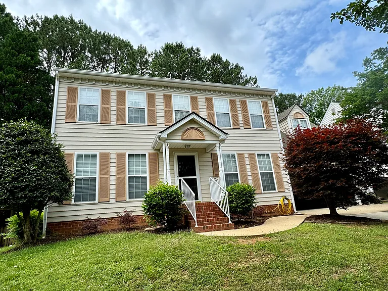 1117 Creek Haven Dr — Photo 2