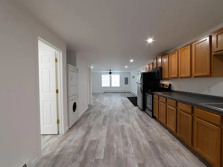 75A Stanford St — Photo 2